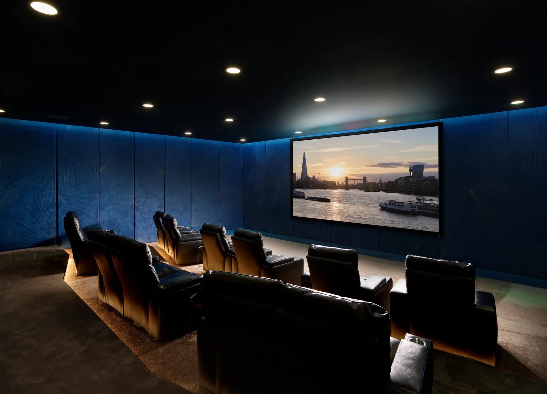 London Dock — The Club, amenity 2