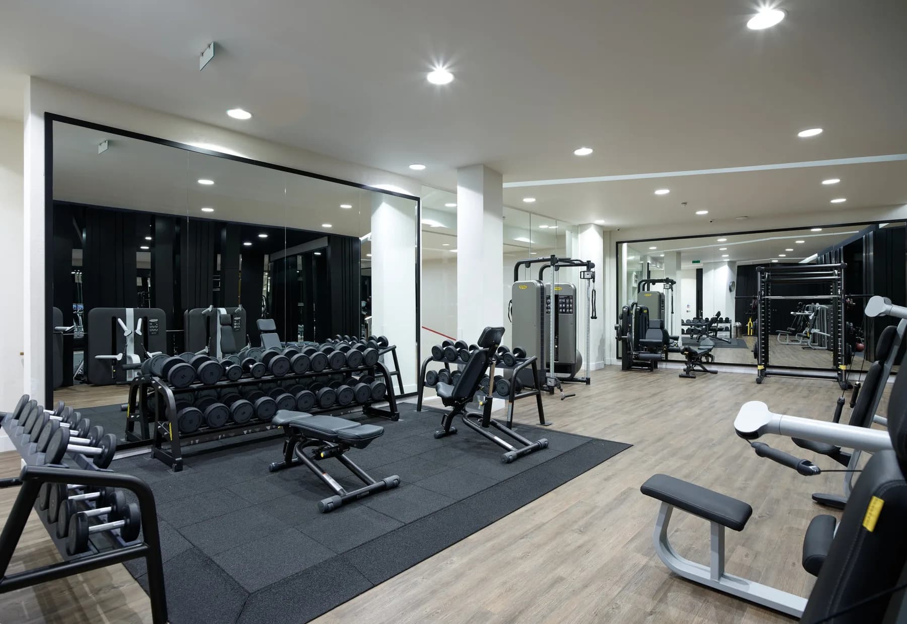 London Dock — The Club, amenity 3